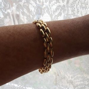 Gold bracelet